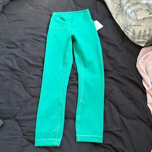 Wunder Train HR Crop 23”